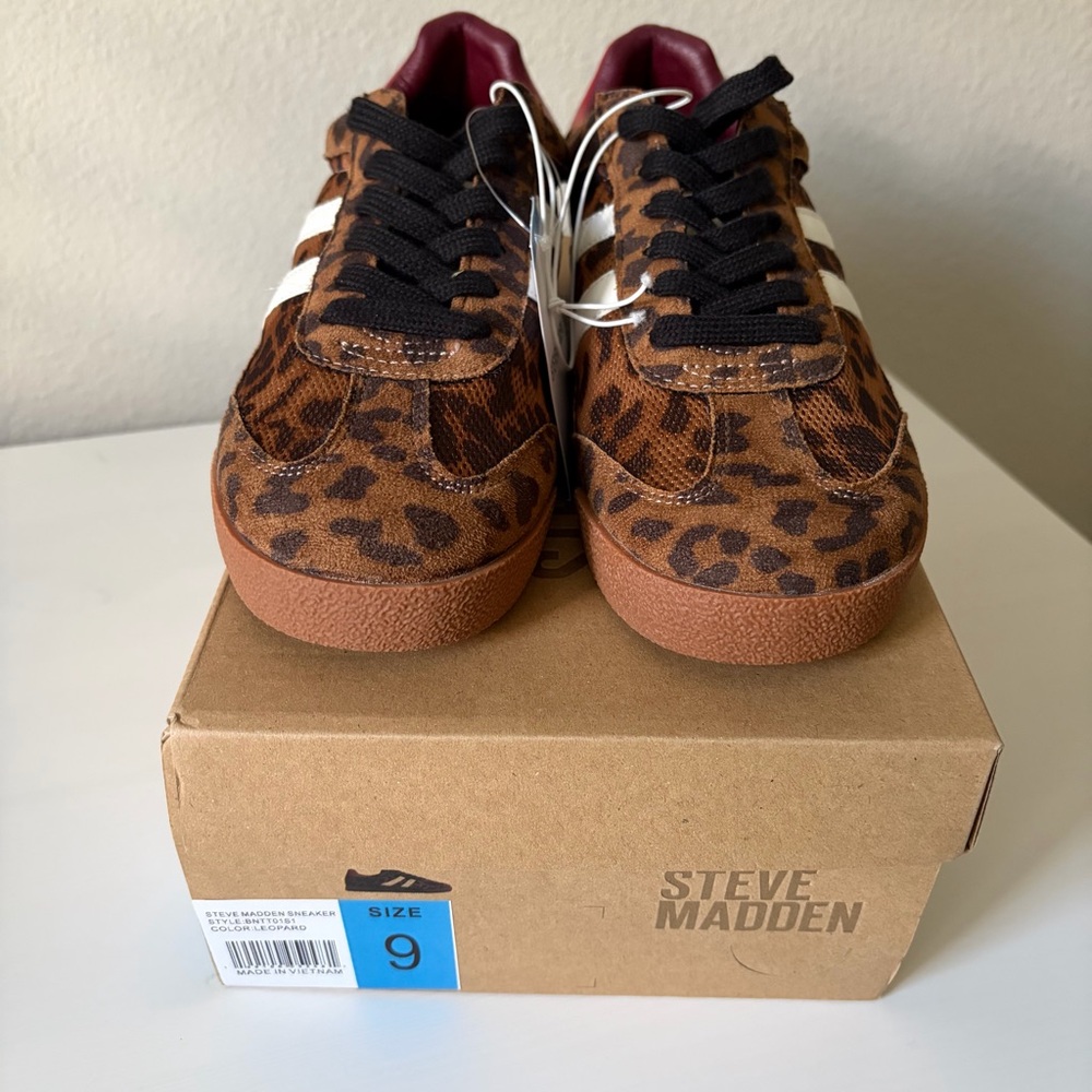 Steve Madden Leopard Sneakers Size 9